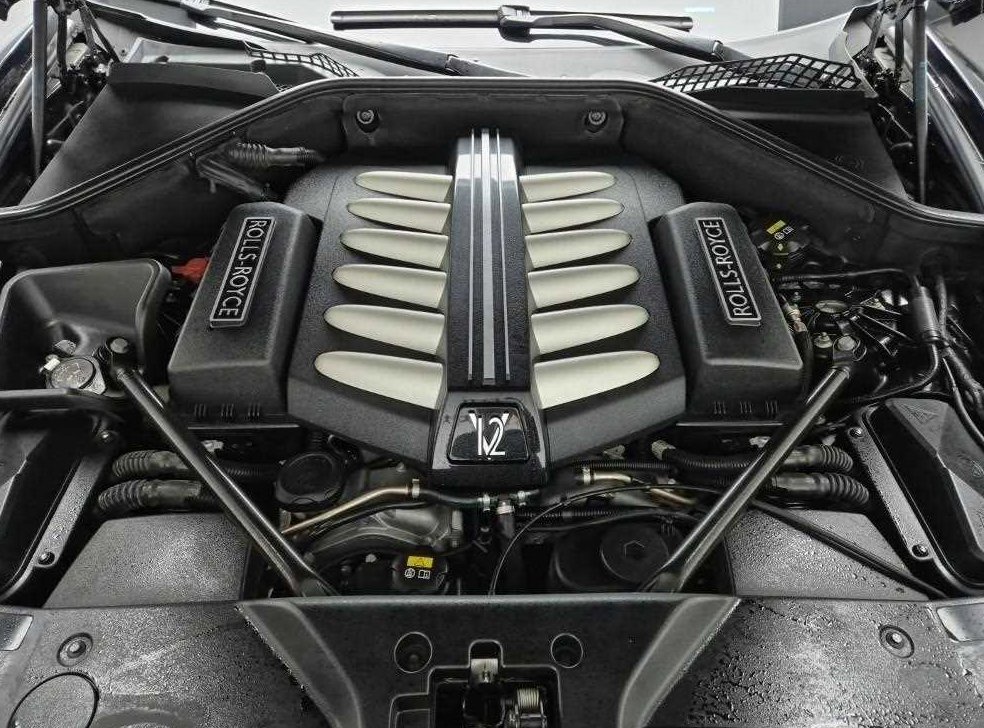 롤스로이스 고스트 6.6 V12 EWB 사진 5