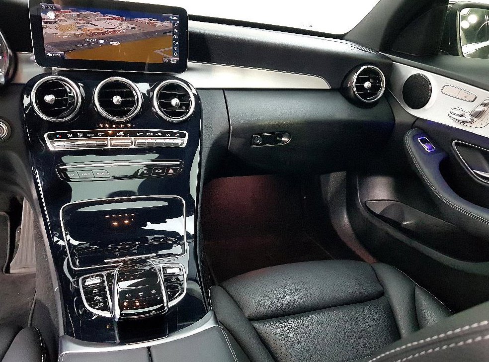 벤츠 C 클래스 C220 d 4MATIC 사진 10
