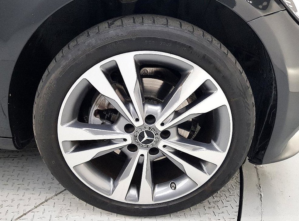 벤츠 C 클래스 C220 d 4MATIC 사진 20
