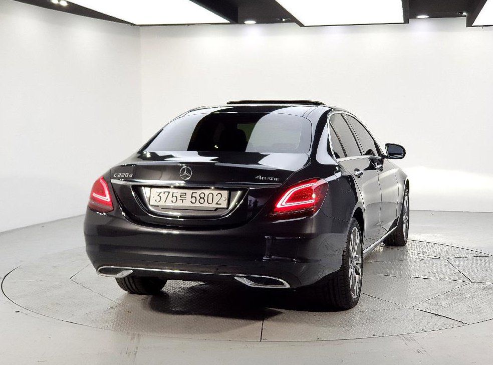 벤츠 C 클래스 C220 d 4MATIC 사진 3