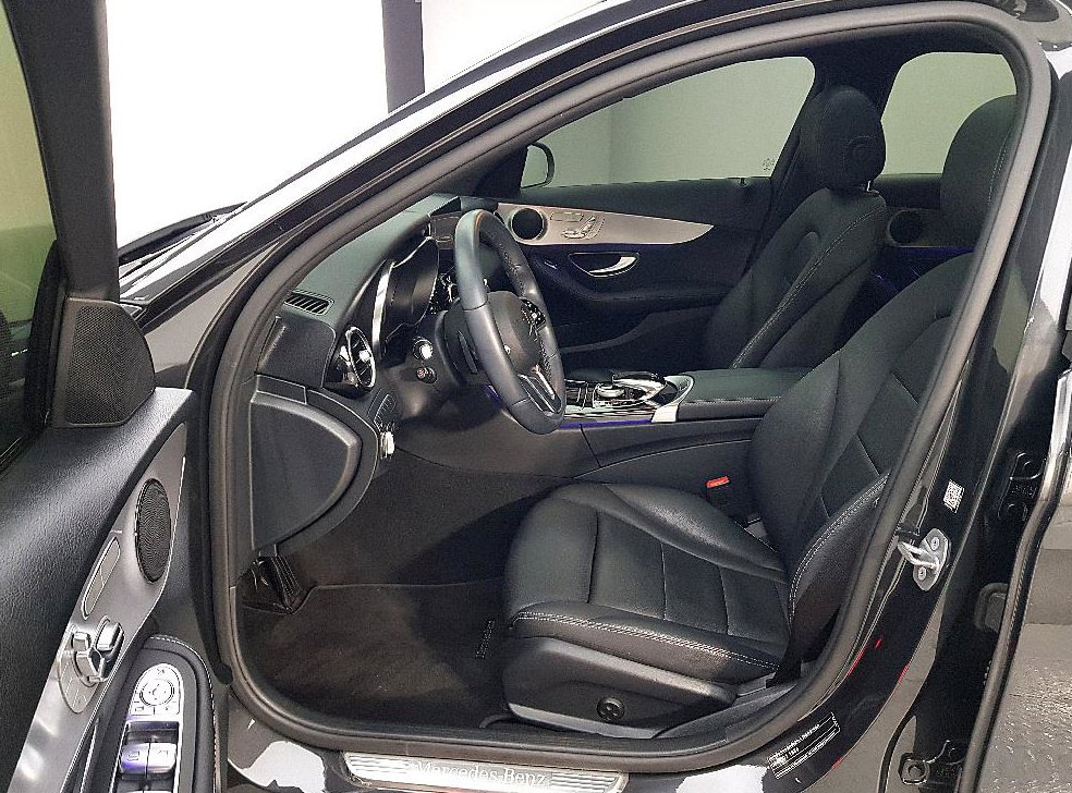 벤츠 C 클래스 C220 d 4MATIC 사진 8