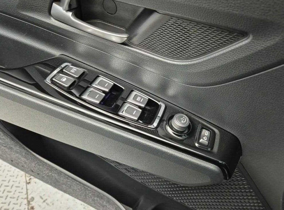 KG모빌리티(쌍용)  코란도 2WD 가솔린 1.5 C5 플러스 사진 18