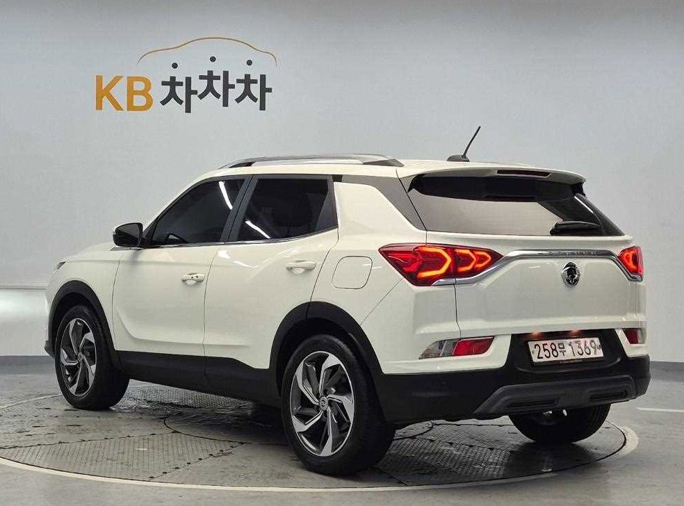 KG모빌리티(쌍용)  코란도 2WD 가솔린 1.5 C5 플러스 사진 2