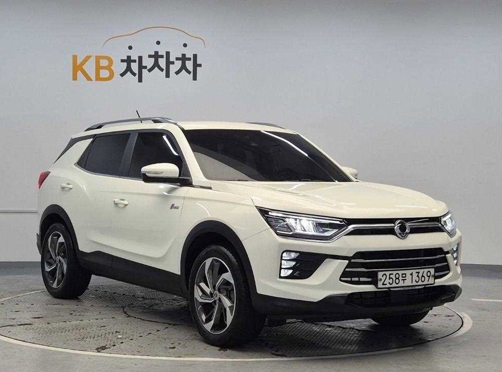 KG모빌리티(쌍용)  코란도 2WD 가솔린 1.5 C5 플러스 사진 4