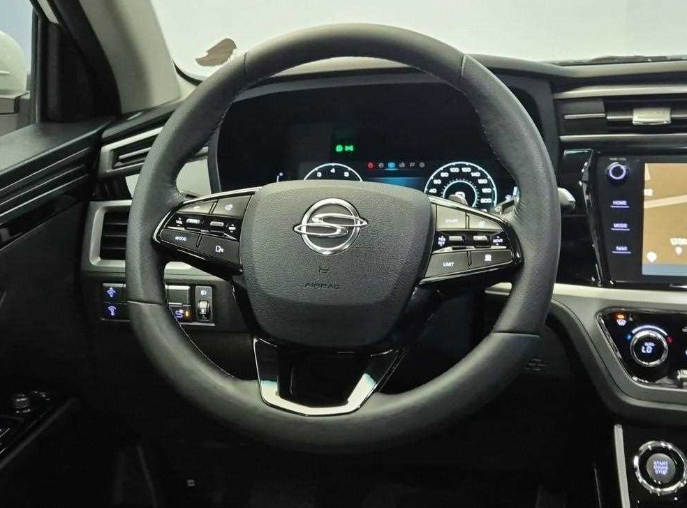 KG모빌리티(쌍용)  코란도 2WD 가솔린 1.5 C5 플러스 사진 9