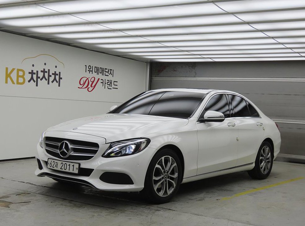벤츠 C 클래스 C200 아방가르드