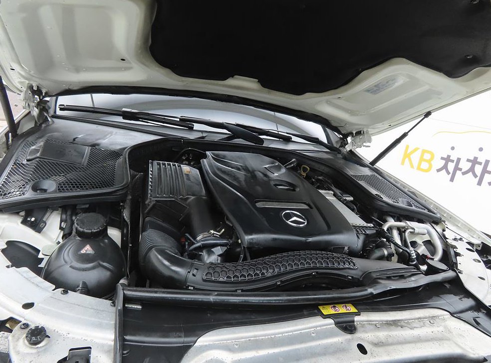 벤츠 C 클래스 C200 아방가르드 사진 19