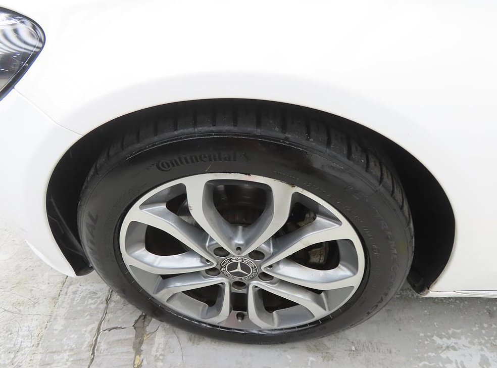 벤츠 C 클래스 C200 아방가르드 사진 20