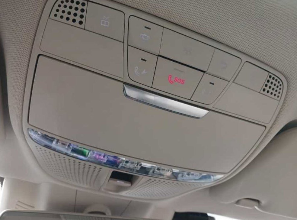 벤츠 E 클래스 E220d 쿠페 사진 16
