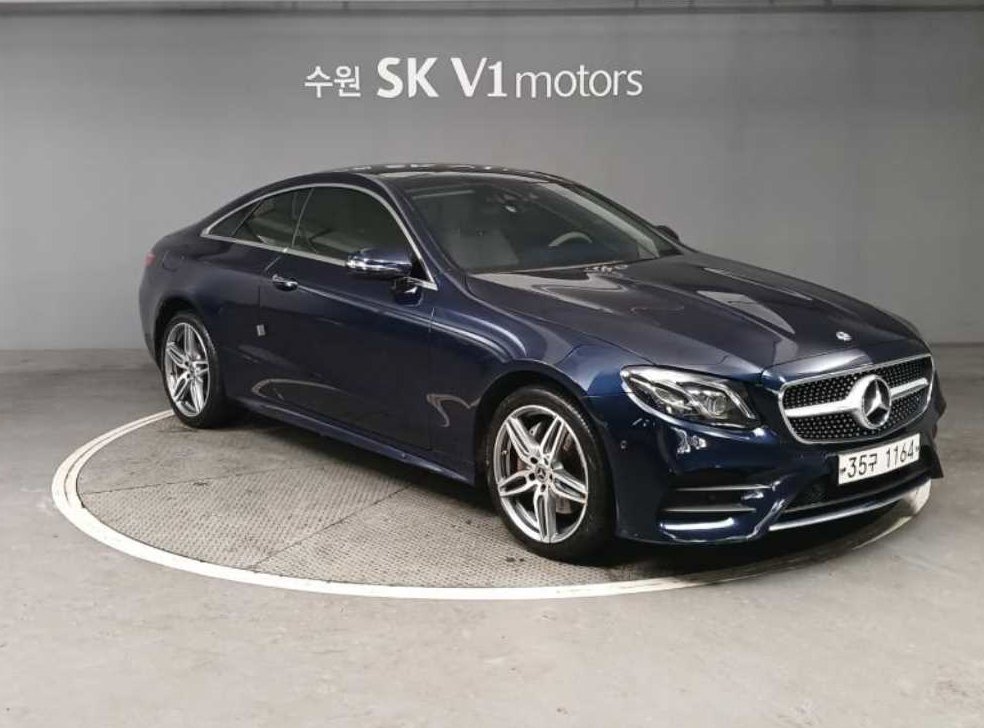 벤츠 E 클래스 E220d 쿠페 사진 5