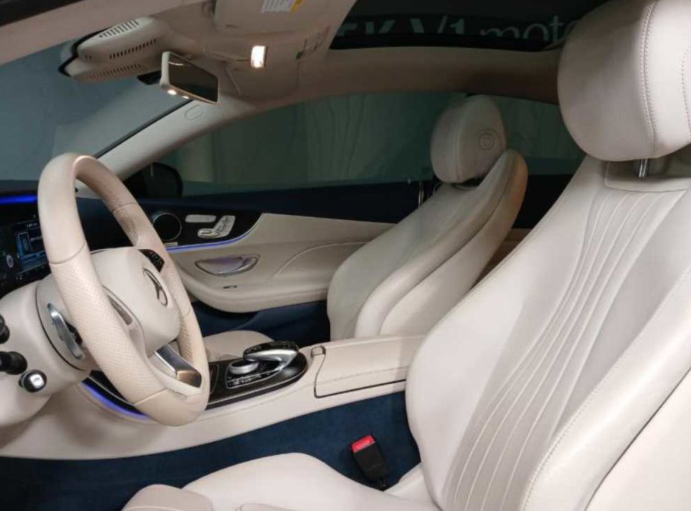 벤츠 E 클래스 E220d 쿠페 사진 7