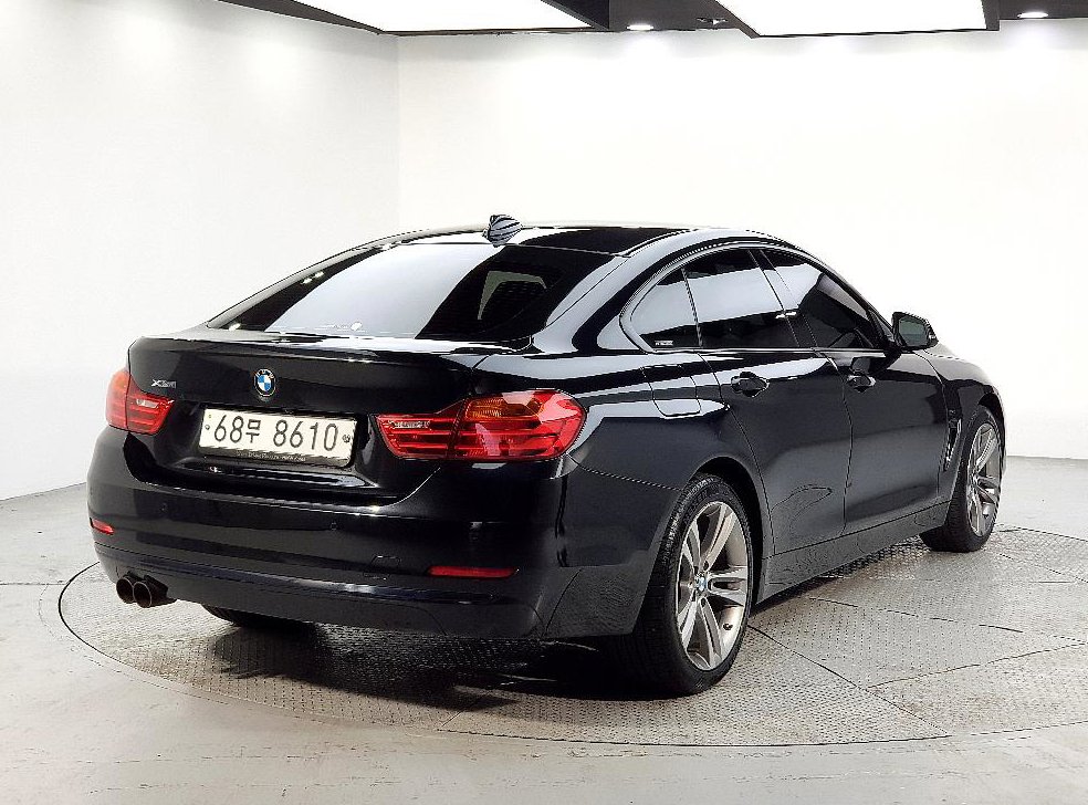 BMW 4시리즈 420d xDRIVE 그란쿠페 스포츠 사진 4