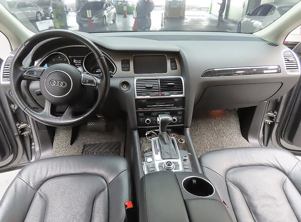 아우디 Q7 35 TDI 콰트로 사진 11