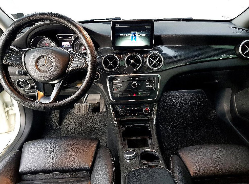벤츠 GLA 클래스 GLA200 D 사진 5
