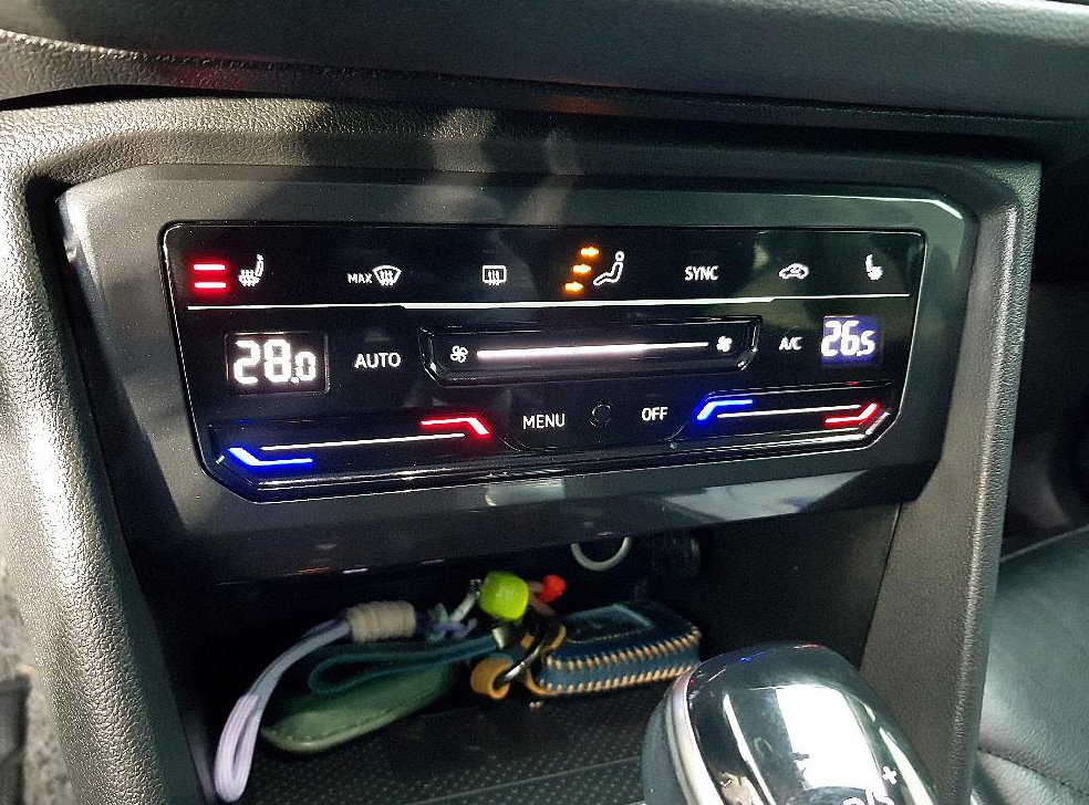 폭스바겐 티구안 2.0 TDI 프레스티지 사진 11