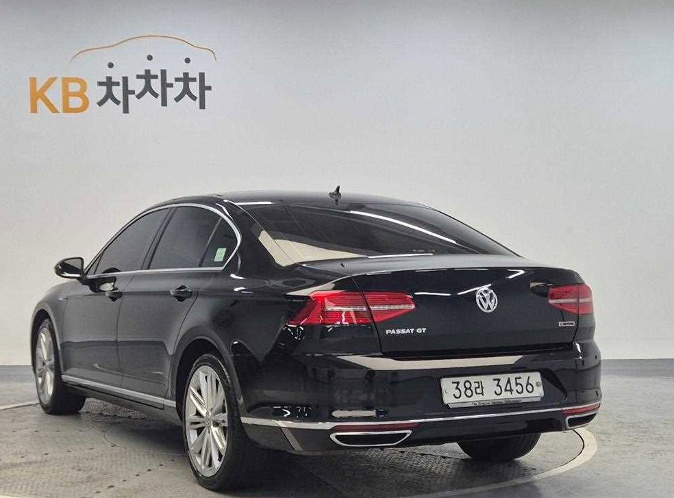 폭스바겐 파사트 2.0 TDI 4모션 프레스티지 사진 2
