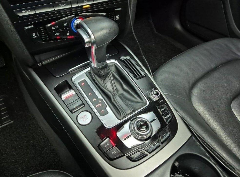 아우디 A4 2.0 TDI 콰트로 사진 8