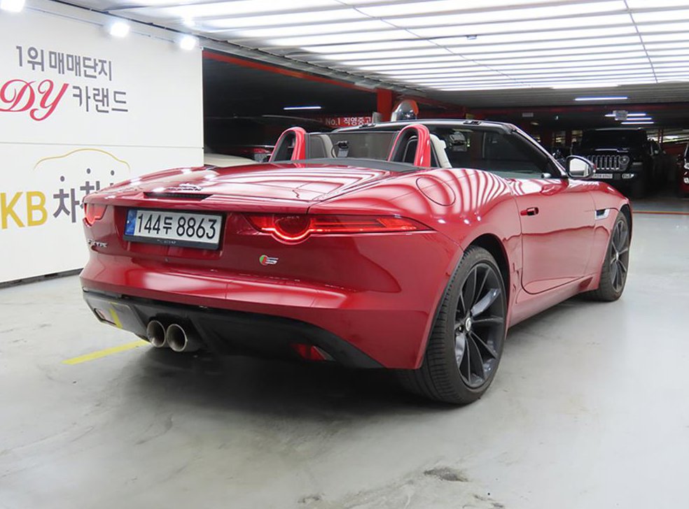 재규어 F-TYPE 3.0 S 컨버터블 사진 16