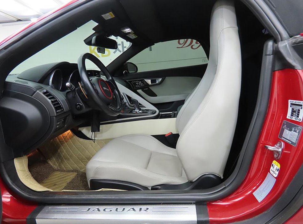 재규어 F-TYPE 3.0 S 컨버터블 사진 5