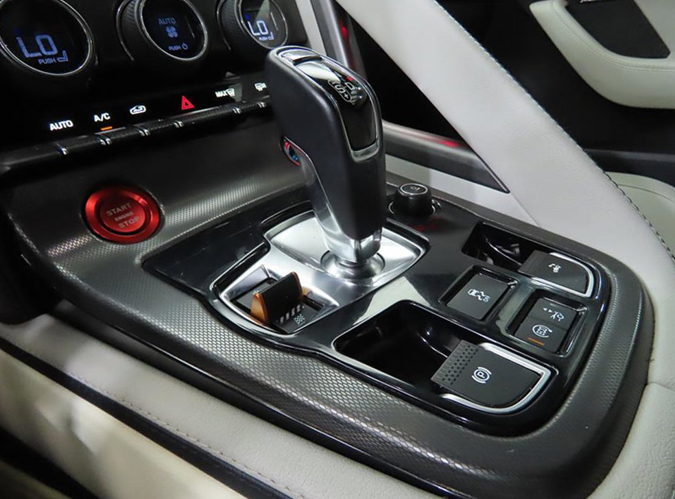 재규어 F-TYPE 3.0 S 컨버터블 사진 7