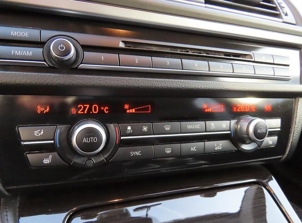 BMW 5시리즈 520d xDrive 럭셔리 사진 14