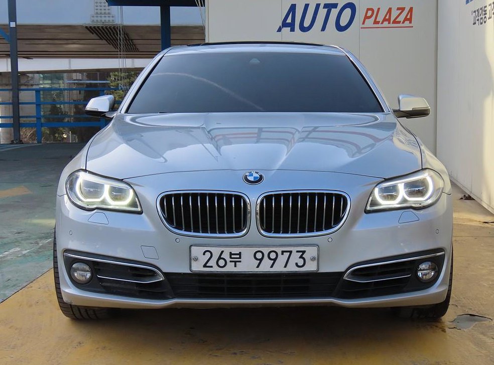 BMW 5시리즈 520d xDrive 럭셔리 사진 2