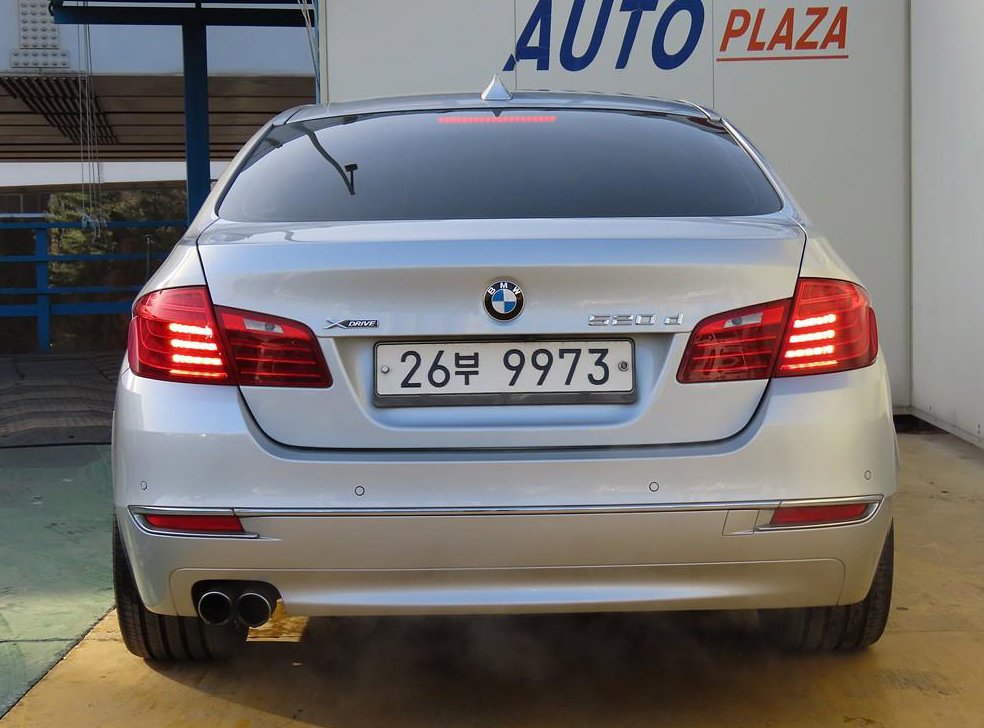 BMW 5시리즈 520d xDrive 럭셔리 사진 4
