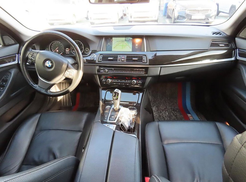 BMW 5시리즈 520d xDrive 럭셔리 사진 5