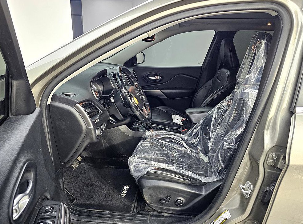 지프 체로키 2.4 론지튜드 AWD 사진 8