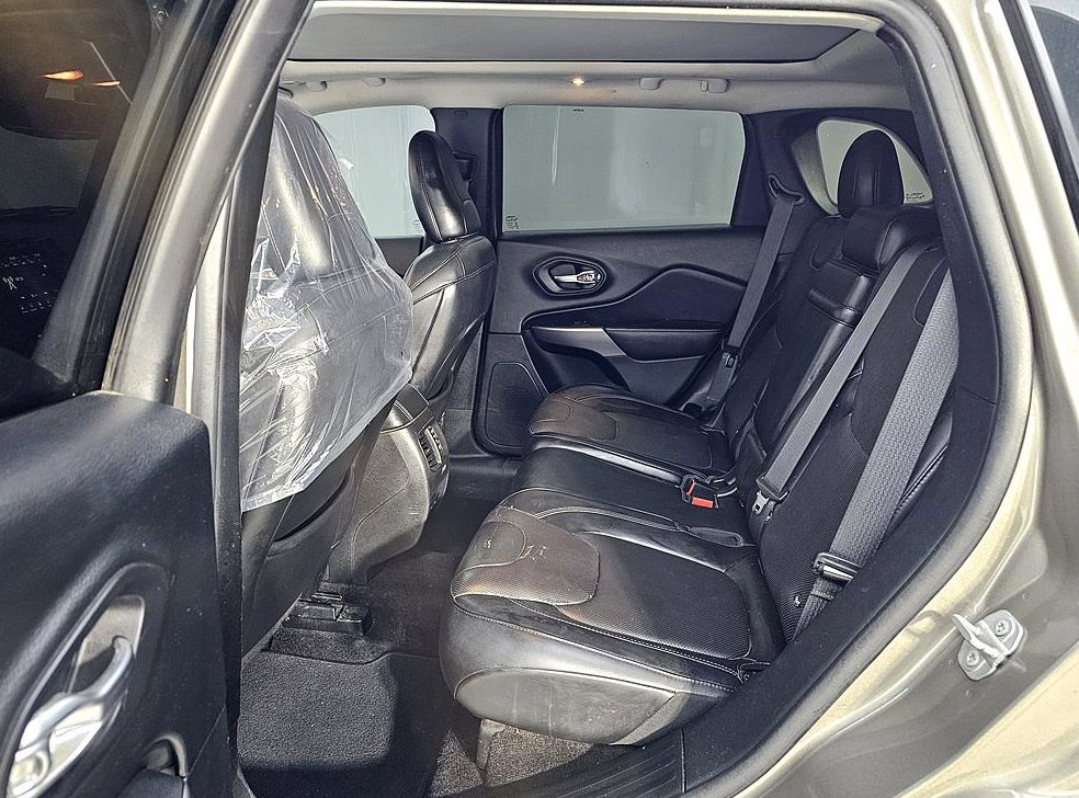 지프 체로키 2.4 론지튜드 AWD 사진 9