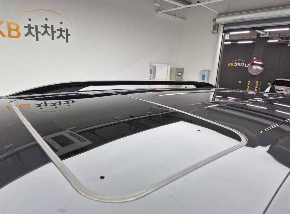 KG모빌리티(쌍용)  렉스턴 디젤 2.2 4WD 더 블랙 사진 13