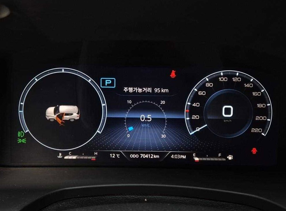 KG모빌리티(쌍용)  렉스턴 디젤 2.2 4WD 더 블랙 사진 6