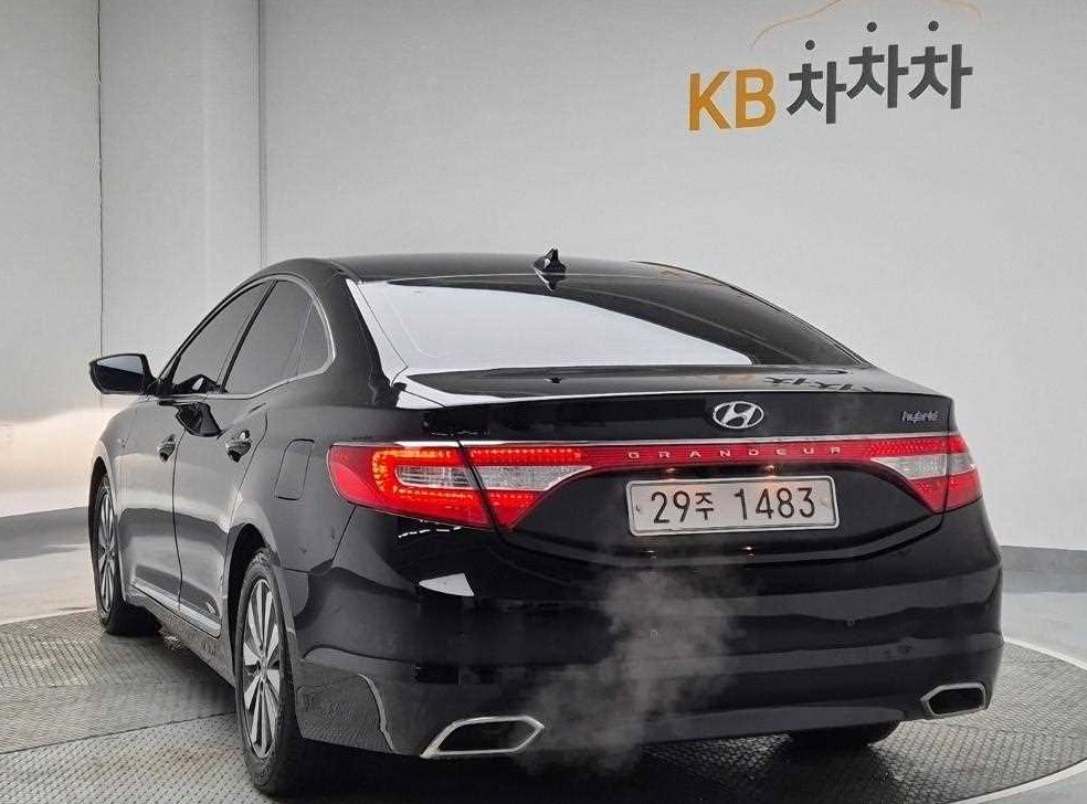 현대 그랜저 PREMIUM 사진 2