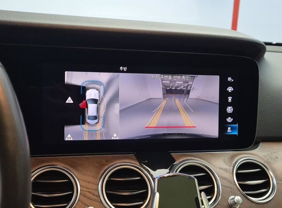 벤츠 E 클래스 E300e 4MATIC 익스클루시브 사진 15