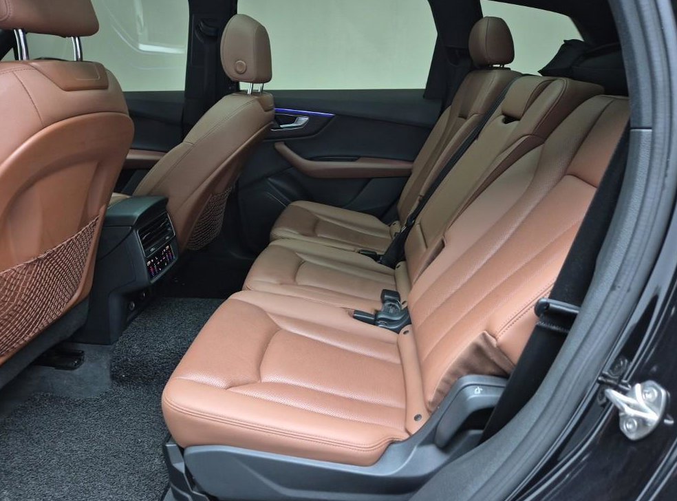 아우디 Q7 45 TDI 콰트로 프리미엄 사진 12