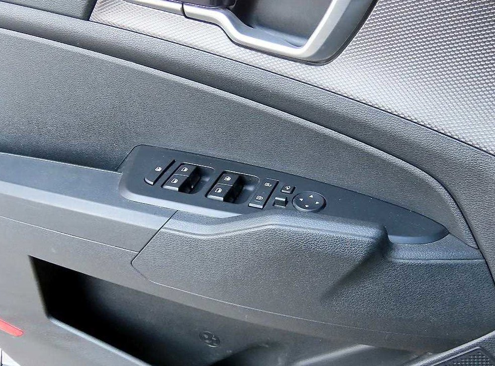 기아 스포티지 2.0 디젤 2WD 사진 10