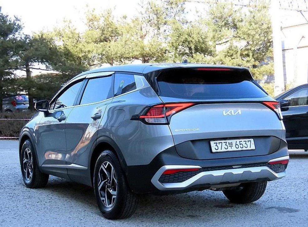 기아 스포티지 2.0 디젤 2WD 사진 3