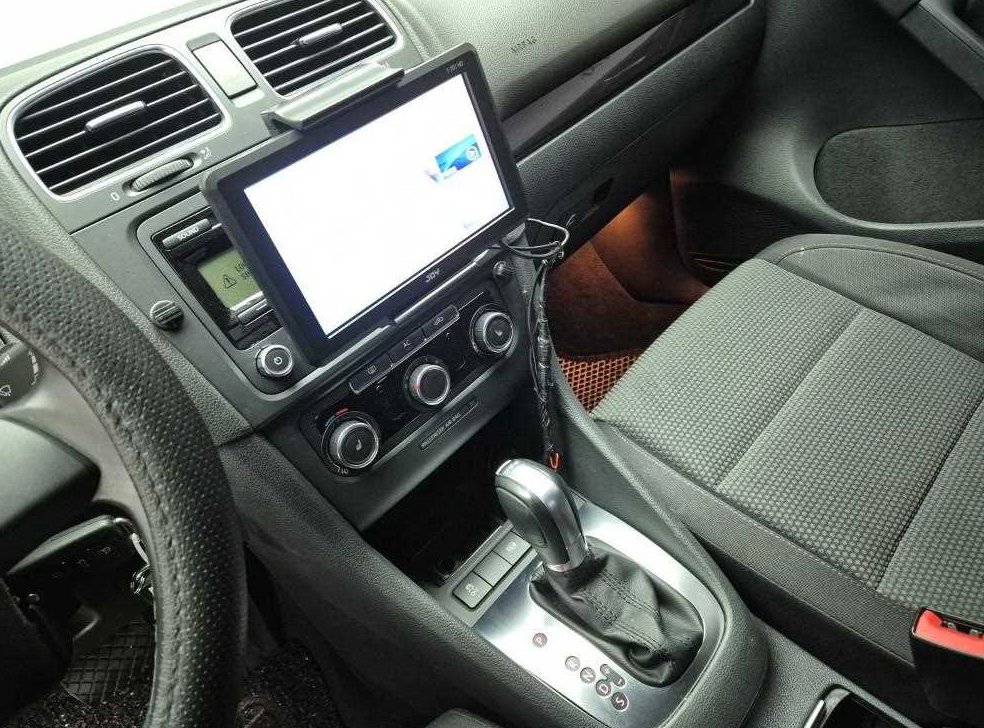 폭스바겐 골프 1.6 TDI 블루모션 사진 10
