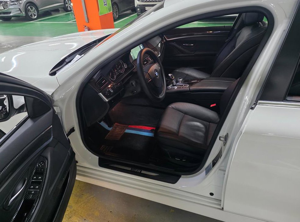 BMW 5시리즈 528i 사진 18