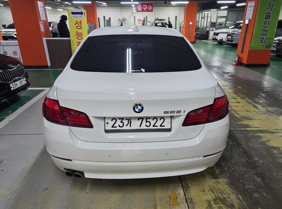 BMW 5시리즈 528i 사진 3