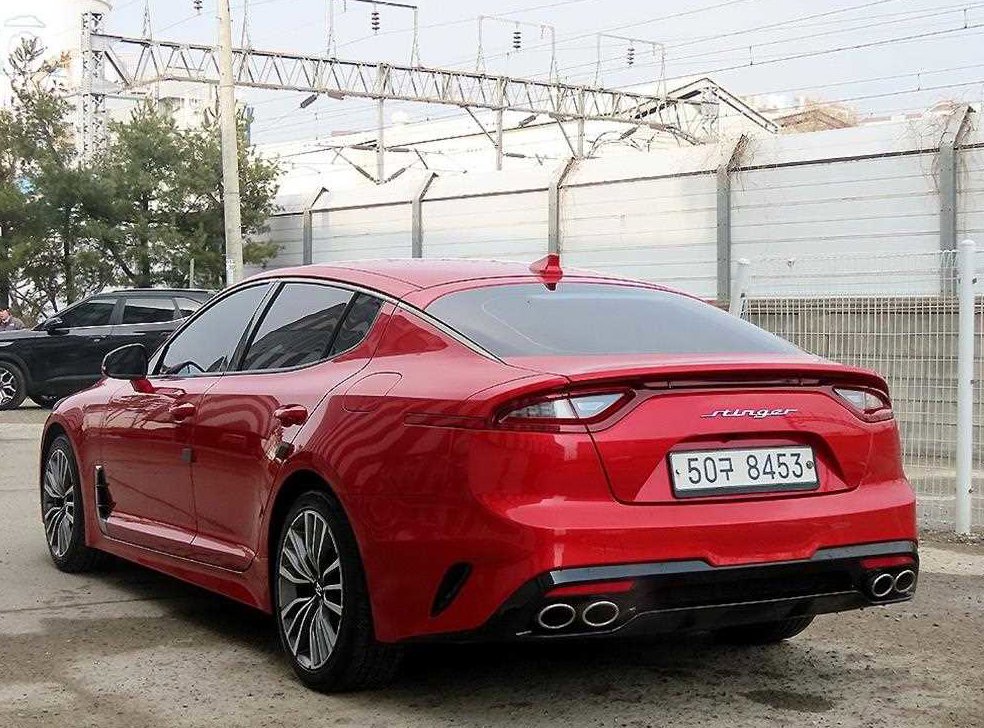 기아 스팅어 가솔린 2.0 터보 2WD 사진 3
