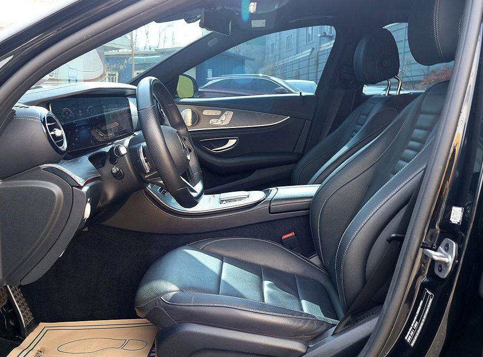 벤츠 E 클래스 E350 4MATIC AMG LINE 사진 11