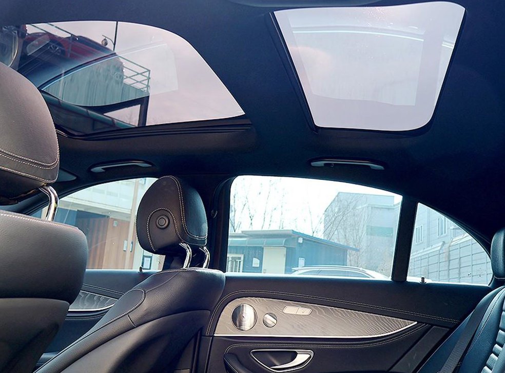 벤츠 E 클래스 E350 4MATIC AMG LINE 사진 13