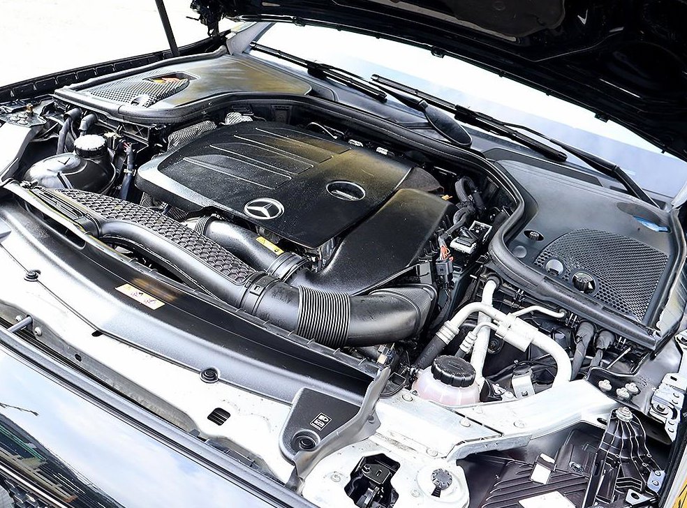 벤츠 E 클래스 E350 4MATIC AMG LINE 사진 20