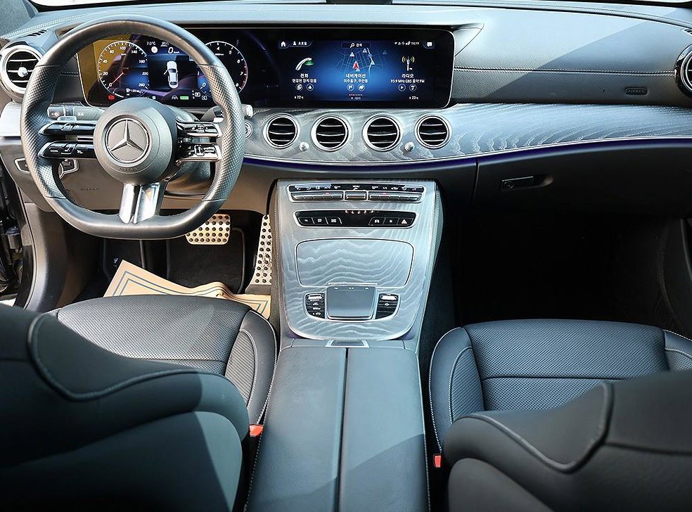 벤츠 E 클래스 E350 4MATIC AMG LINE 사진 5