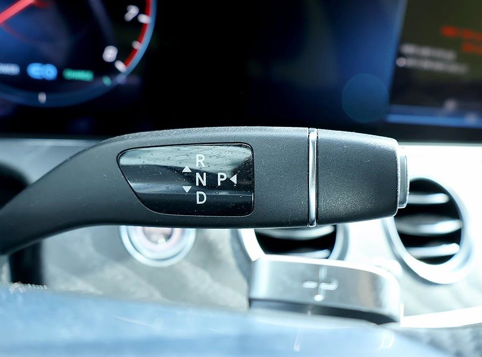 벤츠 E 클래스 E350 4MATIC AMG LINE 사진 7