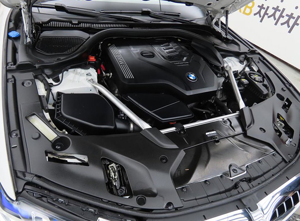 BMW 5시리즈 530i M 스포츠 사진 19