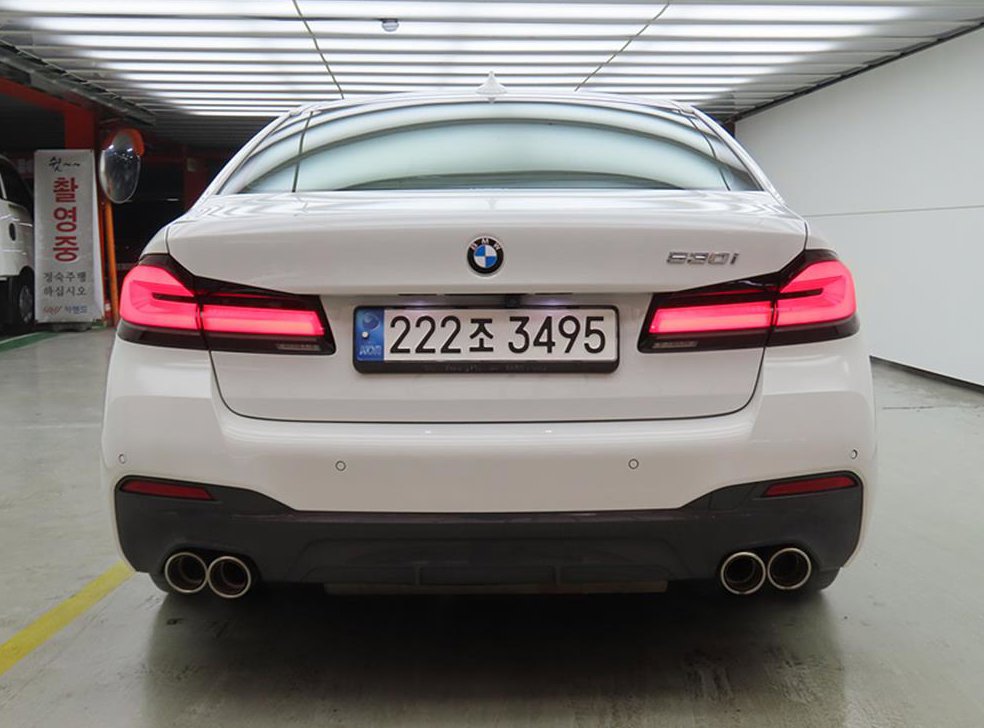 BMW 5시리즈 530i M 스포츠 사진 3