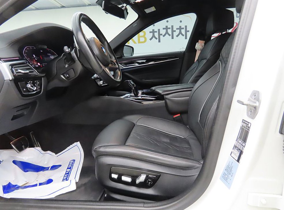 BMW 5시리즈 530i M 스포츠 사진 5