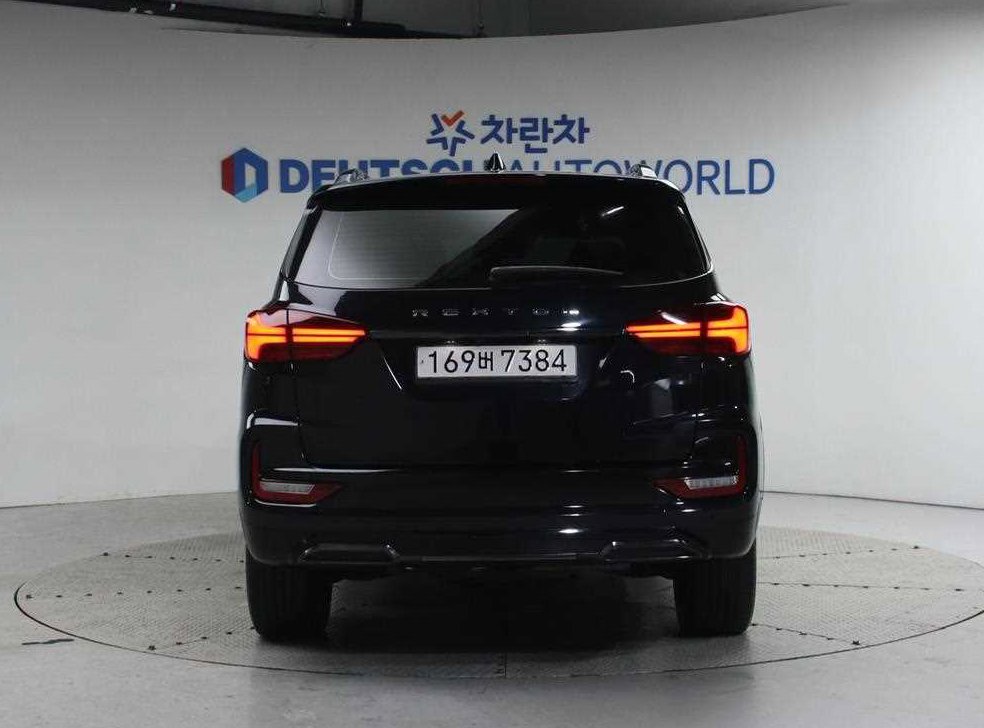 KG모빌리티(쌍용)  렉스턴 디젤 2.2 4WD 더 블랙 사진 4